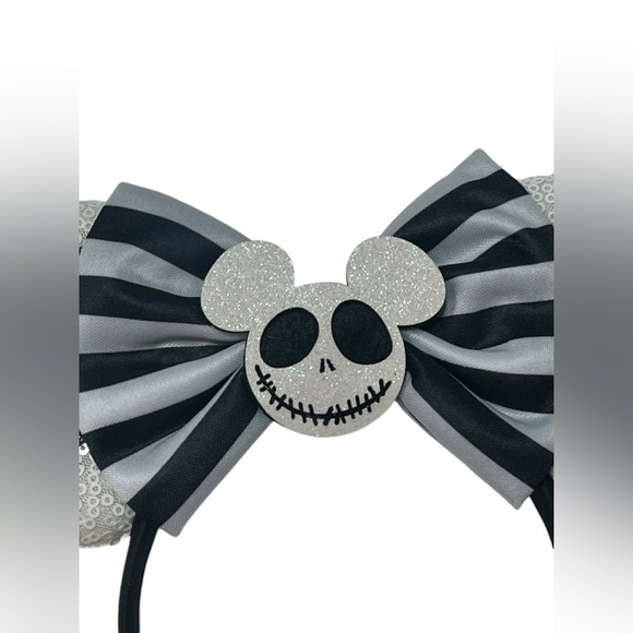 Mickey Mouse Halloween Mouse Ears - Picture 2 of 5